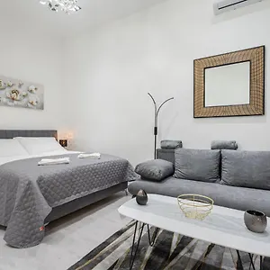 apt-stellar-dwell.inbudapesthotels.com/